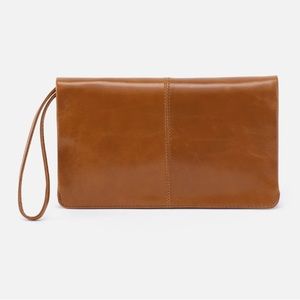 Hobo evolve wristlet camel tan clutch with an optional wrist strap